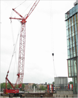 QUY90, 90Ton Crawler Crane at Metro Project in Holland in 2010.